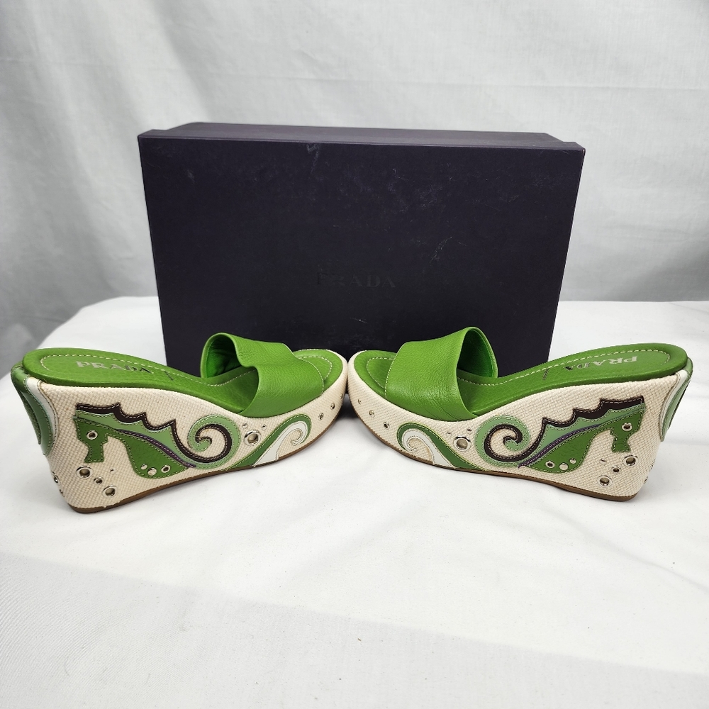 Prada Rare and Unique Leather Green Seahorse Platform Wedges Prada Size 37 US 7